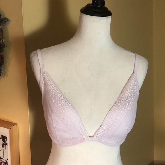 VICTORIA SECRET Size 34DD Incredible Plunge PushUp Lace Pad Underwire $68 NEW - Picture 2 of 13